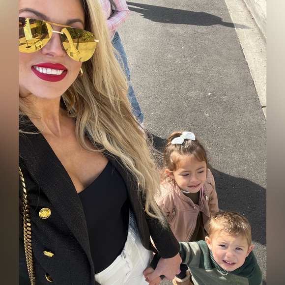 Meet your Posher, Heather - Picture 7 of 9